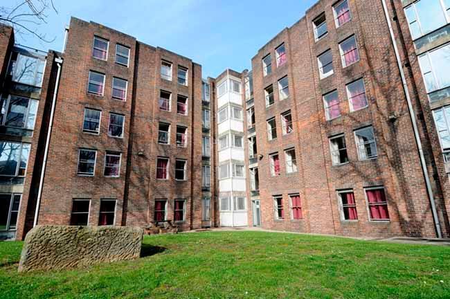 credit: http://www.accommodationforstudents.com/studentprivatehalls/lphs.asp?id=428