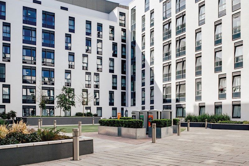 credit: https://www.iqstudentaccommodation.com/sites/default/files/styles/slider/public/2018-07/Raffles5_Gallery.jpg?itok=sYcy4MYd