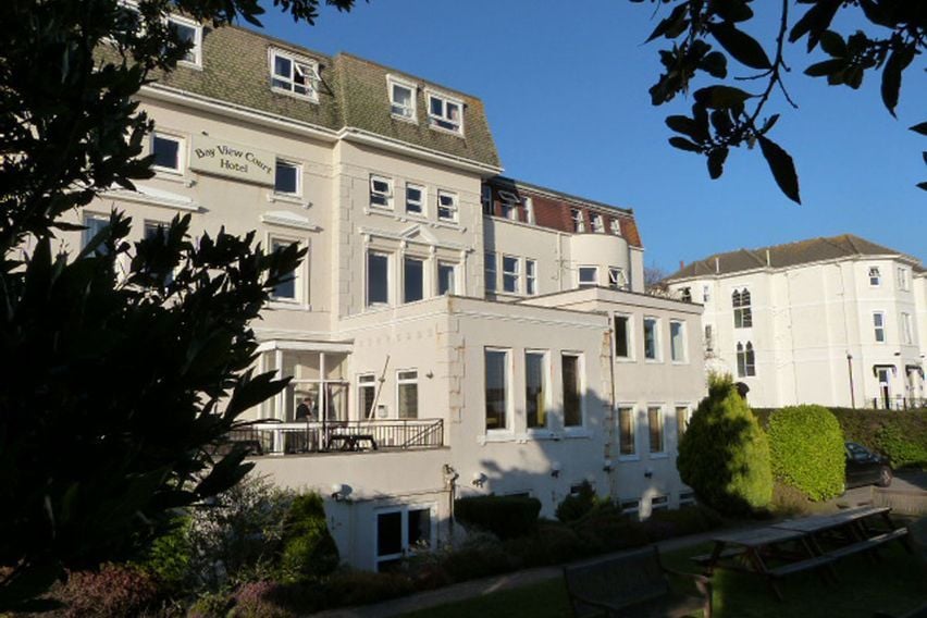 credit: https://www.google.com/url?sa=i&source=images&cd=&ved=2ahUKEwiqiZG494njAhUK66QKHc2rAqAQjRx6BAgBEAU&url=https%3A%2F%2Fwww.accommodationforstudents.com%2Fstudent-hall%2F505&psig=AOvVaw0zj77CmuYJ6ACzLw3DD0SV&ust=1561734188439689