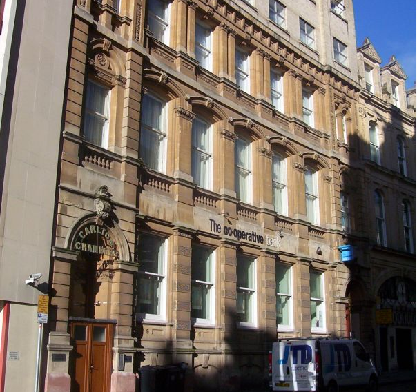 credit: https://www.studentstudios.co.uk/uploads/images/developments/Carlton_Chambers-Bristol.png