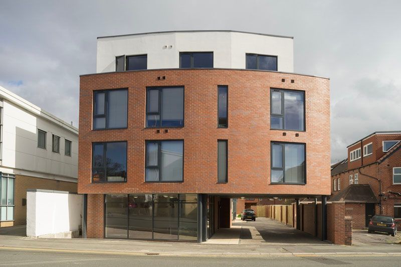 credit: https://assets2.unilodgers.com/uploads/property/The-Pavilion-Leeds-Exterior-Unilodgers.jpg