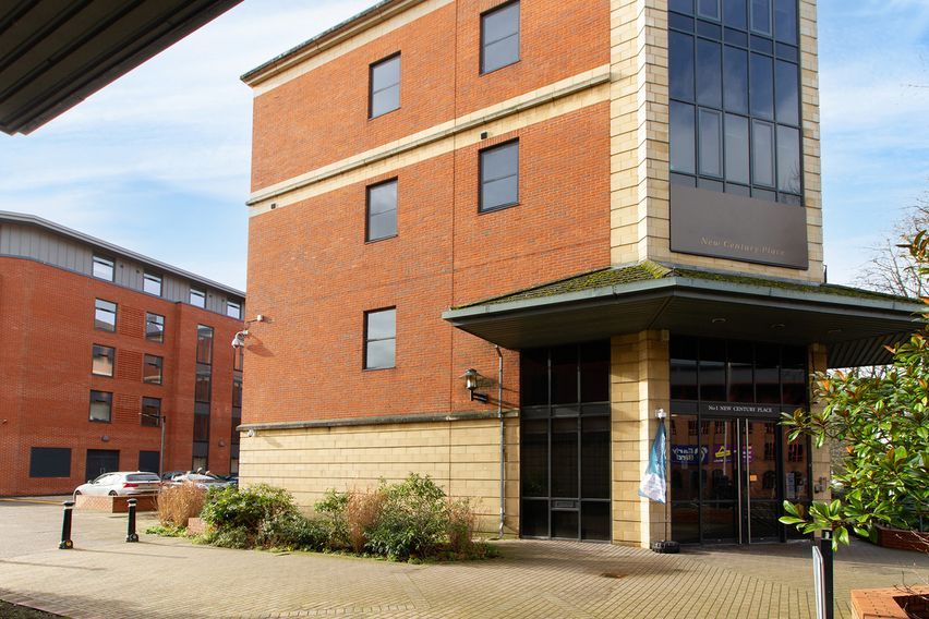 credit: https://prestigestudentliving.com/student-accommodation/reading/new-century-place-prs