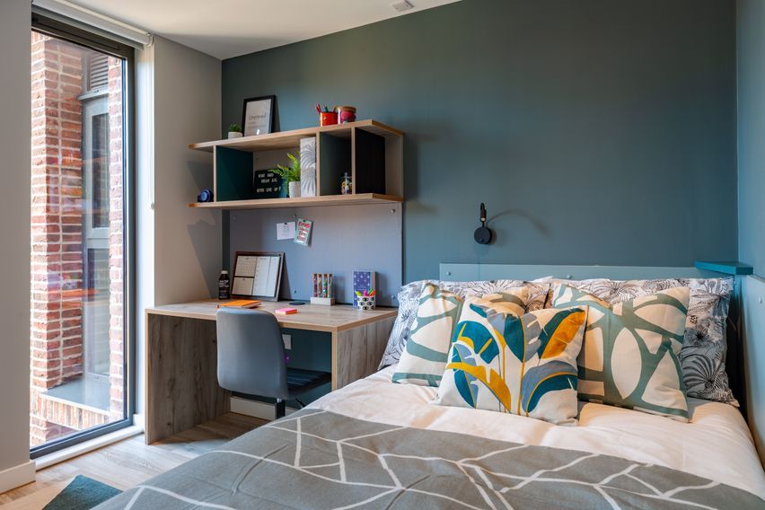 Benson Yard Liverpool 5 Verified student reviews