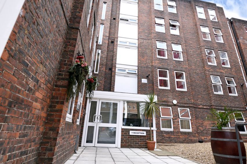 Wood Green Hall North London 16 Verified student reviews